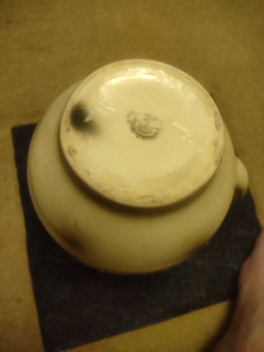 Продам кувшин глина керамика!!!