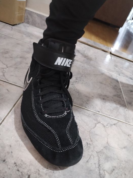 Борцовки        Nike