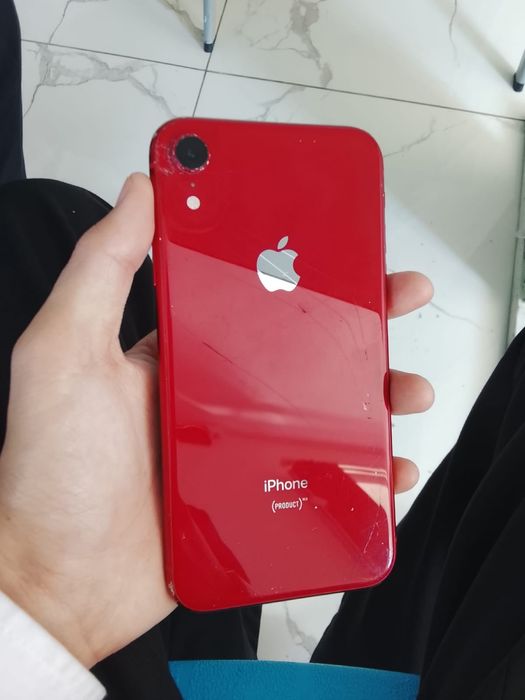 iPhone xr 128/77