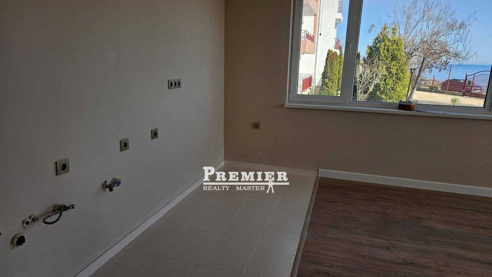 Продава се Двустаен апартамент в к.к. Слънчев бряг - 80 кв.м за 1375 €/кв.м - Снимка #1