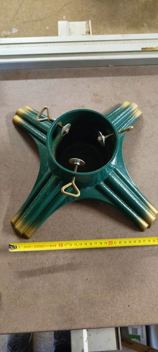 Стари Чугунени стойки за елха