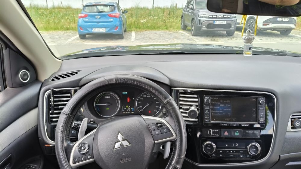 MITSUBISHI Outlander 2014 — imagine 2