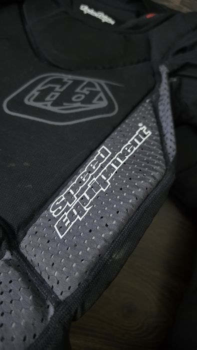 Armura Troy Lee Design