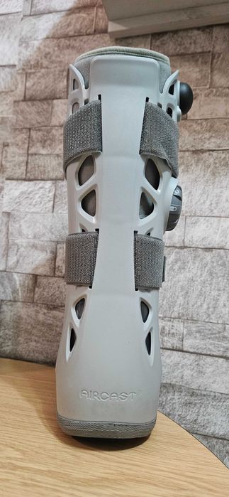 Airboot pentru gleznă ruptă