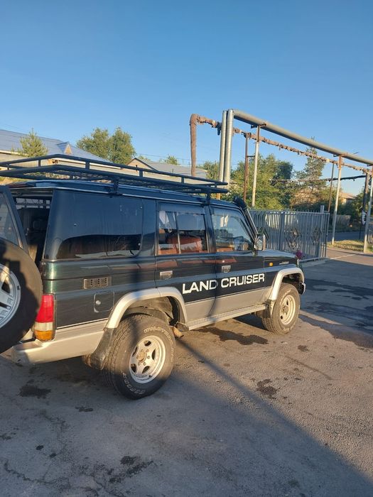 Тайота Прадо 78.