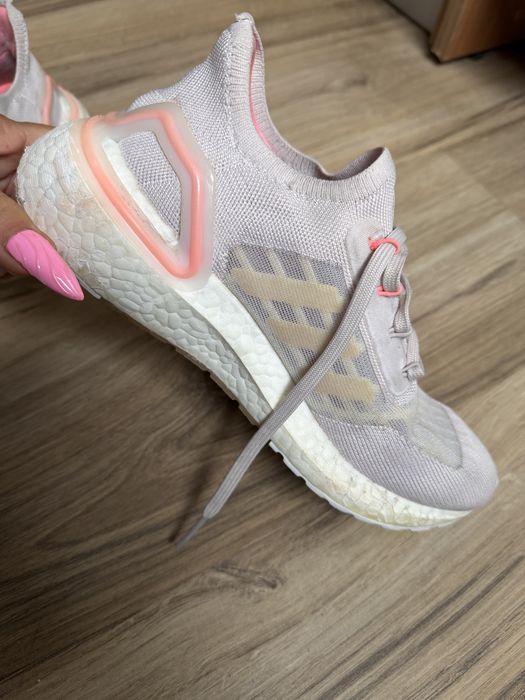 Оригинални маратонки adidas (WMNS) adidas UltraBoost! 36 н
