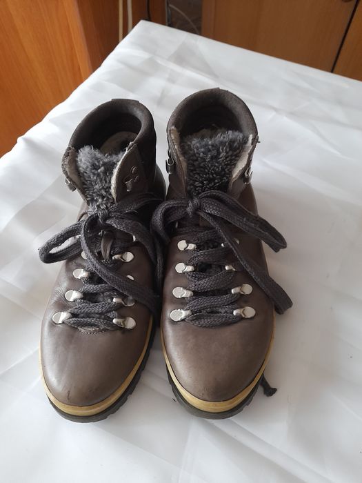 Спортни /туристически/ боти на ROVER, ном.40 и TAMARIS ном.37, 38