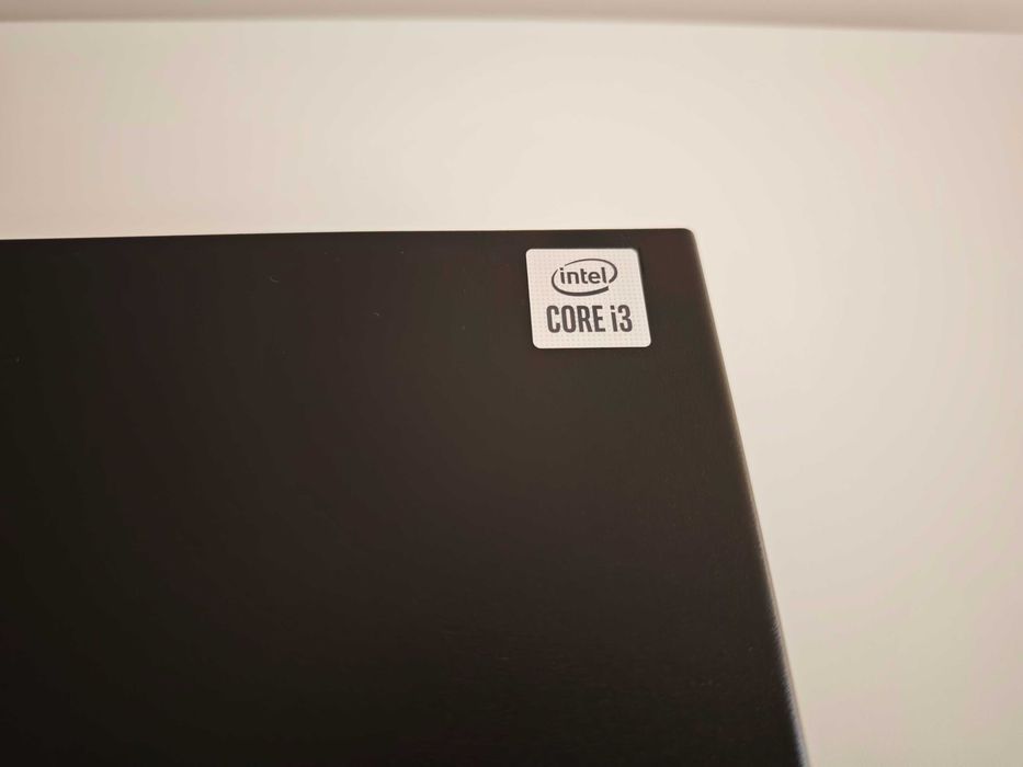 Lenovo ThinkCentre M70q Tiny Desktop i3-10100T/PCIe 256GB/8GB/Гаранция 08.2027