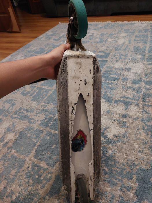 Самокат трюковой срочно