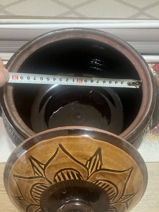 Глинен голям Гювеч