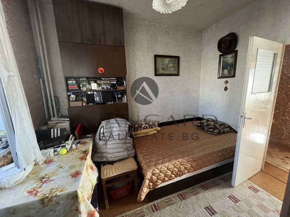 Продава се Тристаен апартамент в Пловдив, Изгрев - 64 кв.м за 1275 €/кв.м - Снимка #3