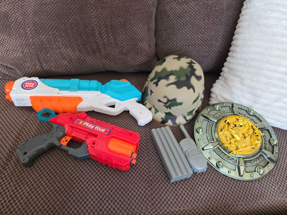 Водна пушка, Нърф , каска ,  всичко за 10 лв
