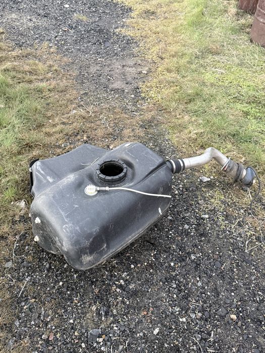 Двери ауди 100.