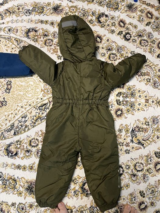 Продам комбинезон 86