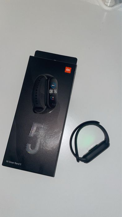 Сморт гривна Mi Smart Band 5