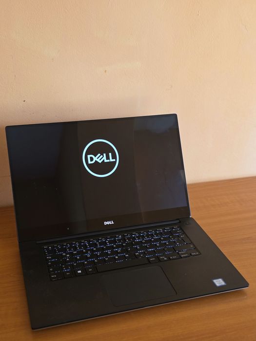 //Laptopuri Lenovo HP Dell – Laptopuri și componente//