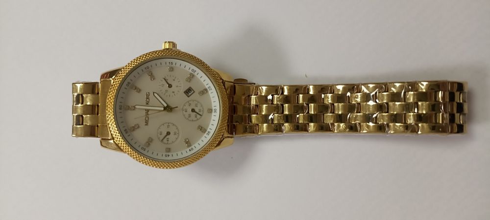 Женские наручные часы