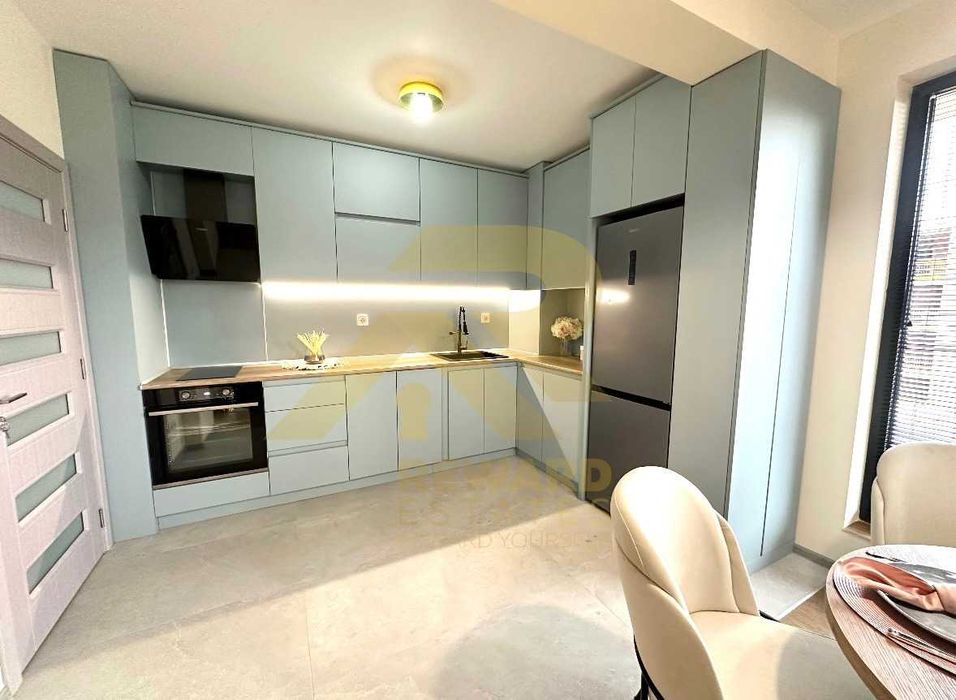 Продава се Двустаен апартамент в София, Малинова долина - 78 кв.м за 2481 €/кв.м - Снимка #2