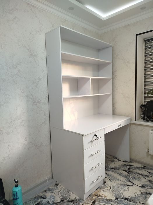 Стол заказга ясаймиз тез ва сифатли полкалар китоб  жавно учун.