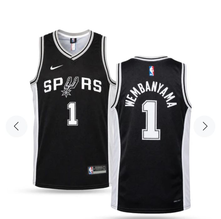 Vând maieuri baschet NBA
