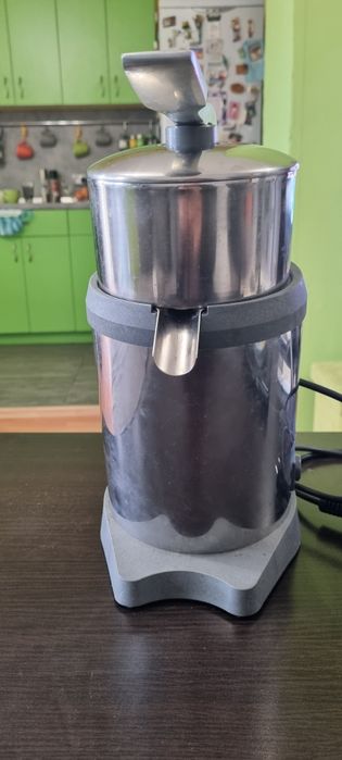 Професионална цитруспреса, сокоизстисквачка " DIHR "