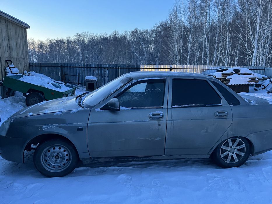 Продам ладу приору 1