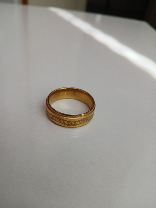 Позлатени пръстени