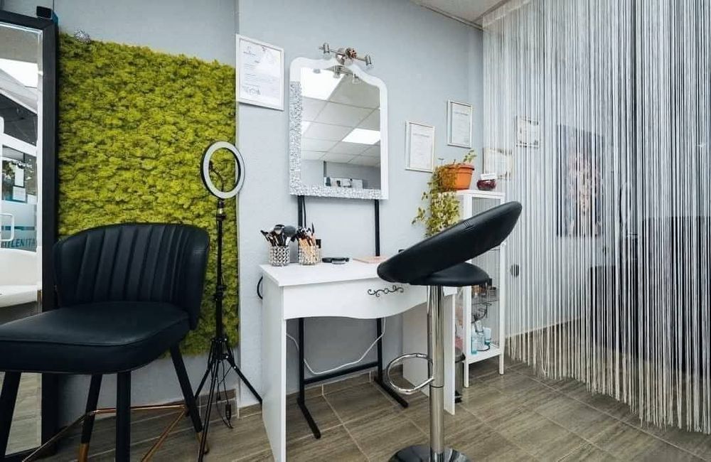 Дава се под наем  в Варна, Център -  кв.м за 178.5 € - Снимка #2