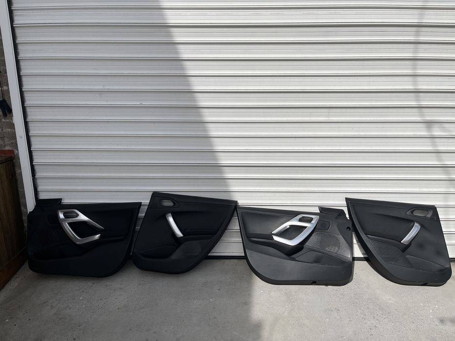 Peugeot Пежо 208 2008 facelift фейслифт кожен салон с подгрев