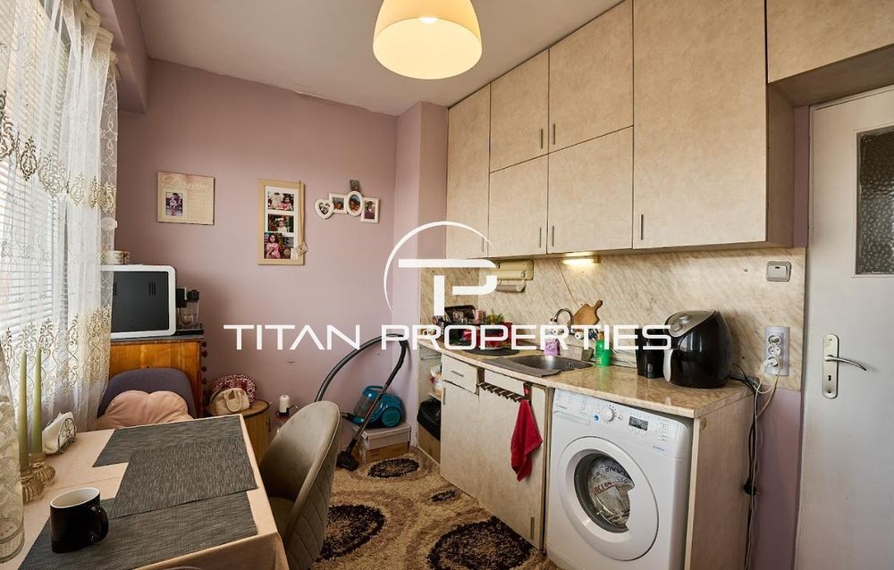 Продава се Двустаен апартамент в Пловдив, Изгрев - 46 кв.м за 1044 €/кв.м - Снимка #2