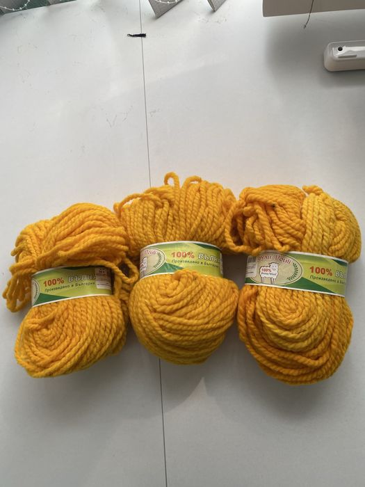 Жълта вълнена прежда (дебела)