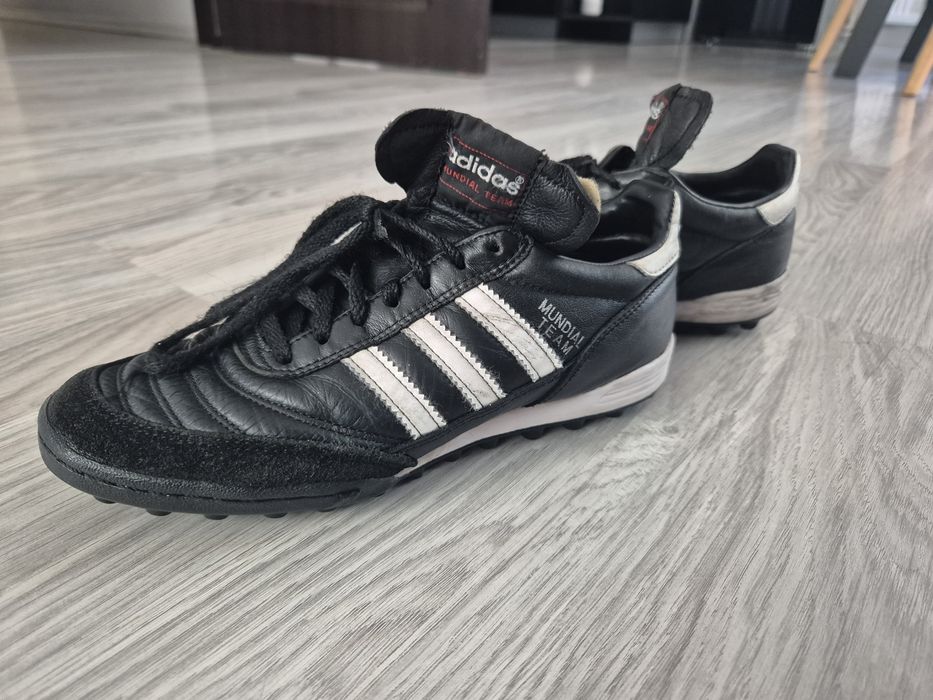 Стоножки adidas mundial team 37 1/3