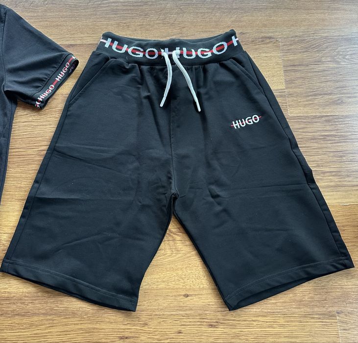 Мъжки,памучен,черен къс екип Hugo BOSS с бродирано лого