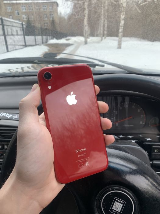 Продам iphone xr 64gb