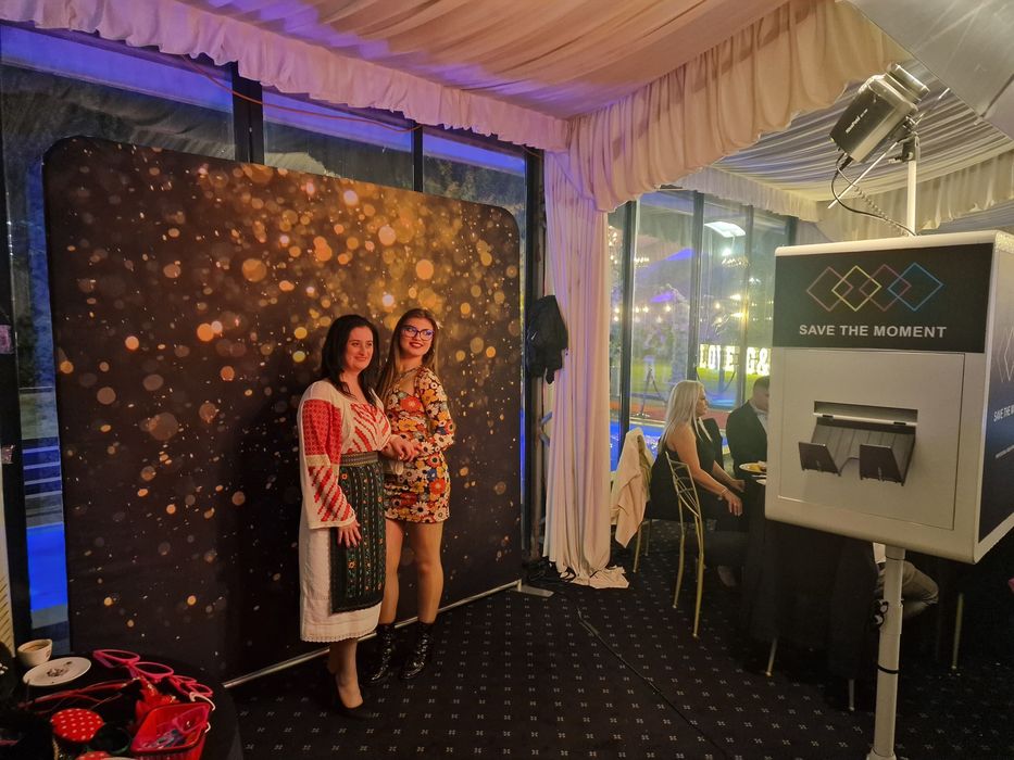 Cabină Foto Nuntă & Evenimente | Photo Booth | București