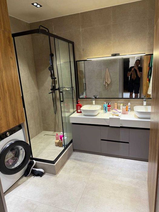 Продаю 3в4/2/12, 128м2, кафе Анор, центр, Госпитальный, гост. Россия