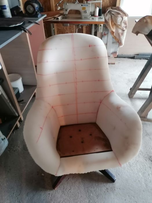 Recondiționez mobilier tapițat