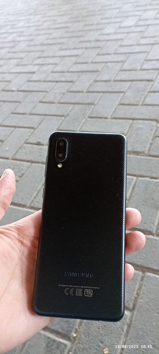 Samsung A02 sroshni sotiladi 500ming