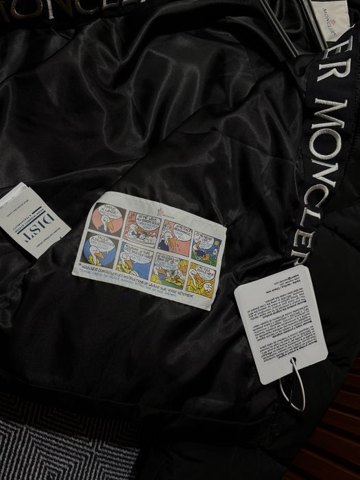 Продам куртку Moncler