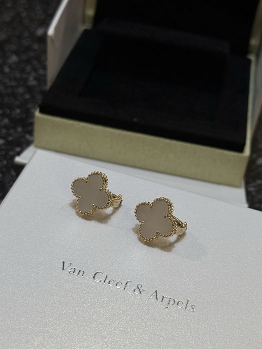 Серьги V&C с перламутром