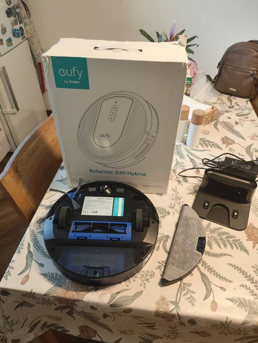 Прахосмукачка робот RoboVac G30 Hybrid