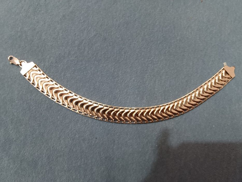 Продам золотой браслет