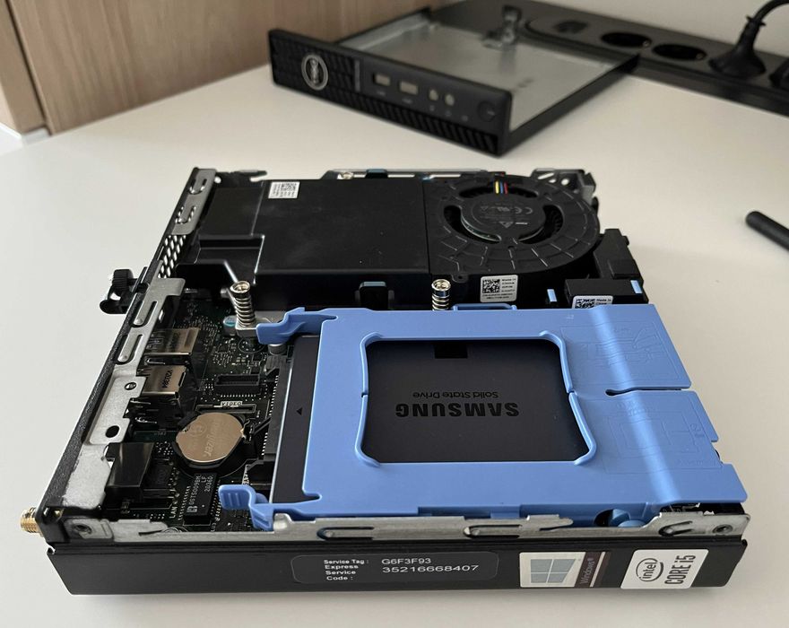 Dell 3080 Micro - Intel i5 10500T , 16GB RAM, SSD 256GB m2 + SSD 1TB Samsung + Licenta W11 PRO