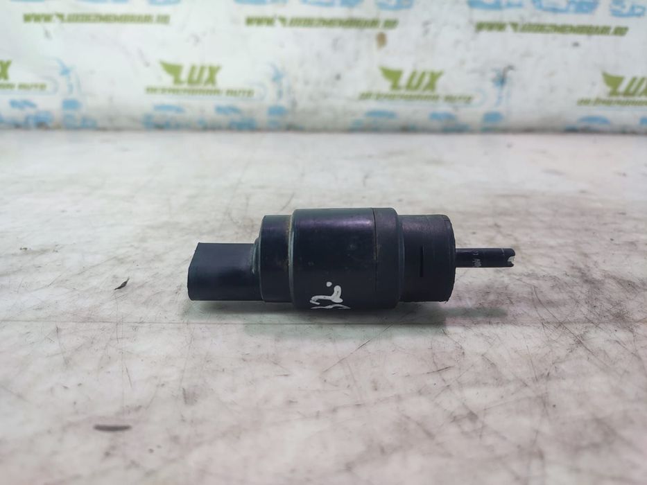 Pompa motoras vas lichid parbriz 1K5955651 Skoda Rapid 3 [2012 - 2017