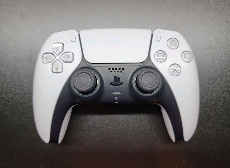 Playstation 5 Disk като нов + бележка от гаранцията