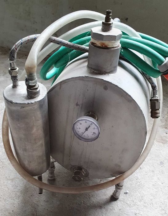 Aparat electric (cu ceas) pentru a fierbe băuturi