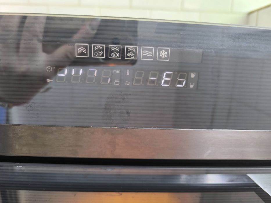 Фурна на пара Smeg