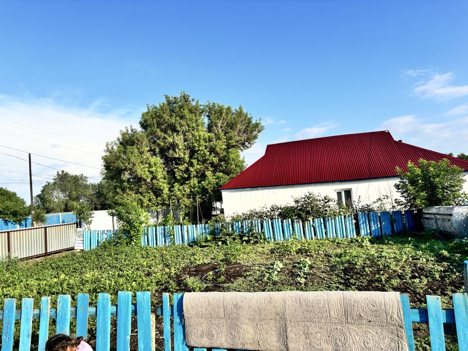 Продам дом в поселке Ботакара