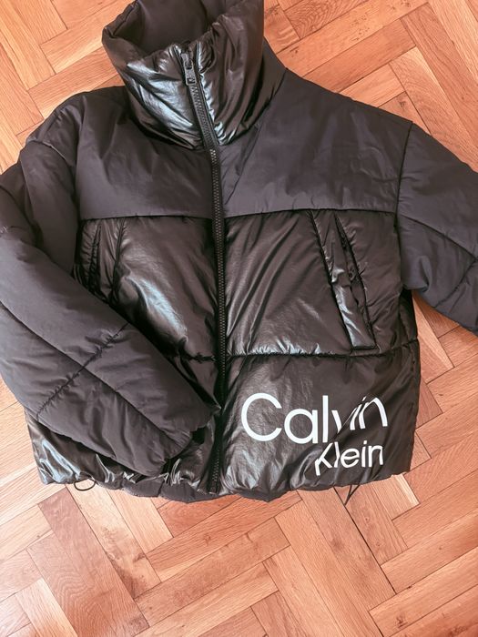 Орихинално яке Cavin Klein