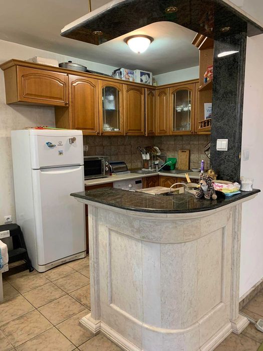 Дава се под наем Двустаен апартамент в Бургас, Център - 40 кв.м за 204 € - Снимка #3